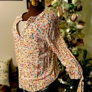 NWOT Cynthia Rowley Beautiful Multi Color Floral Design Top.